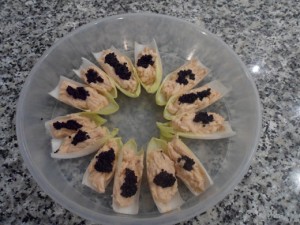 Mousse de salmón con barquitas de endibias