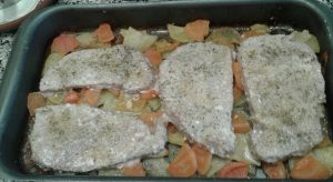 Filetes de atún con patatas al horno