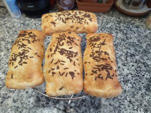 Napolitanas rellenas de chocolate de almendras o avellanas