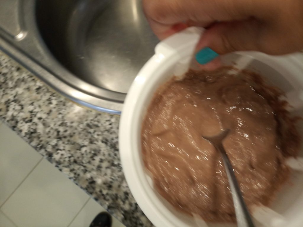 Petit de chocolate casero con yogurtera