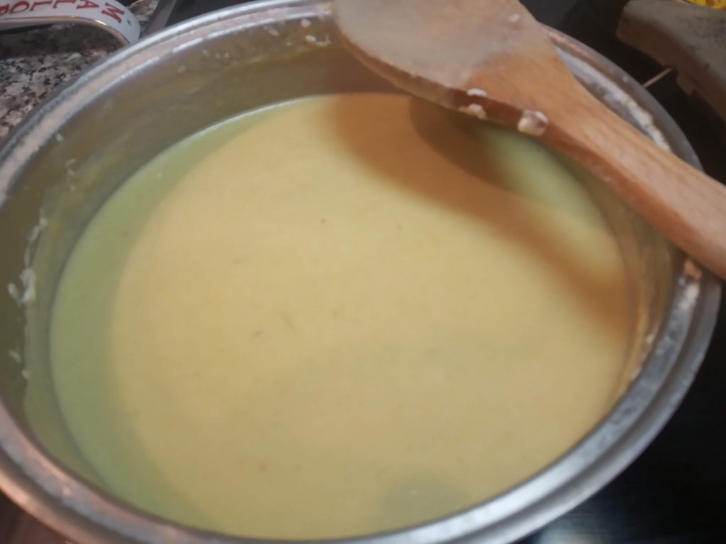 Crema de espárragos verdes