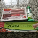 Salchichas de pollo enrolladas en hojaldre