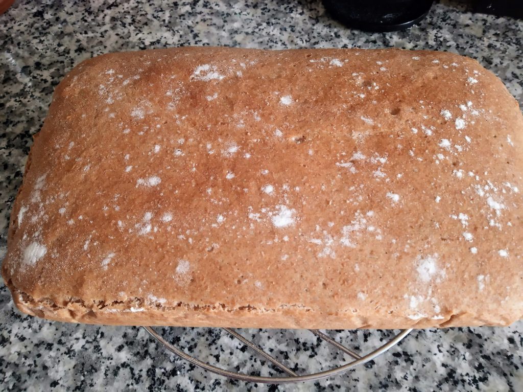 Pan de espelta integral