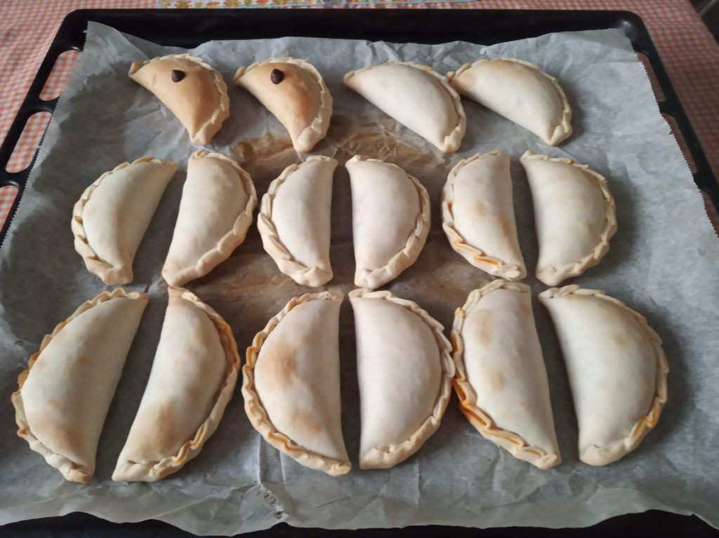 Empanadillas de sardinas al horno