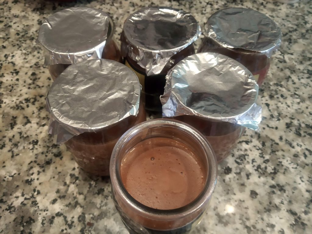 Yogur de chocolate con cuajada