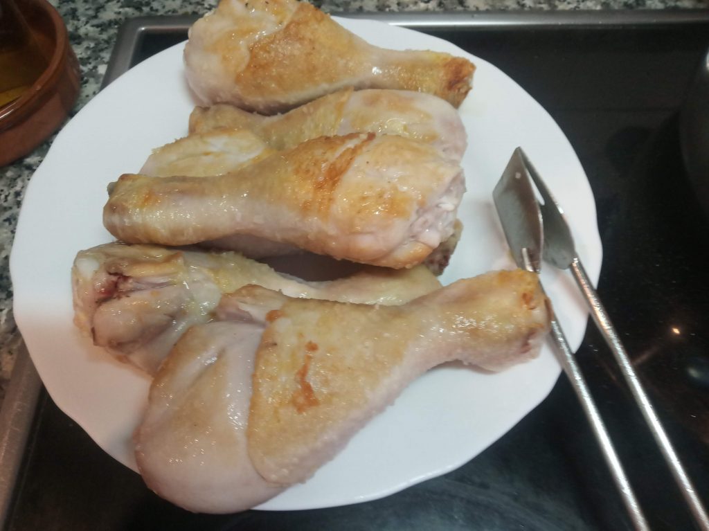 Pollo entero o muslitos asado en olla a presión