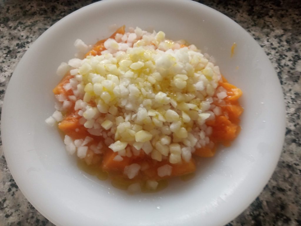 Pizza de calabaza con queso de cabra y sobrasada en hojaldre