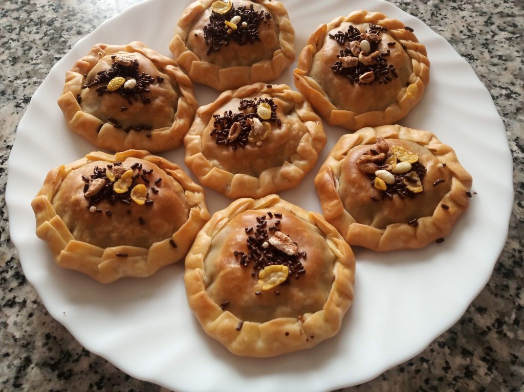 Obleas rellenas de crema de chocolate y mix de cereales