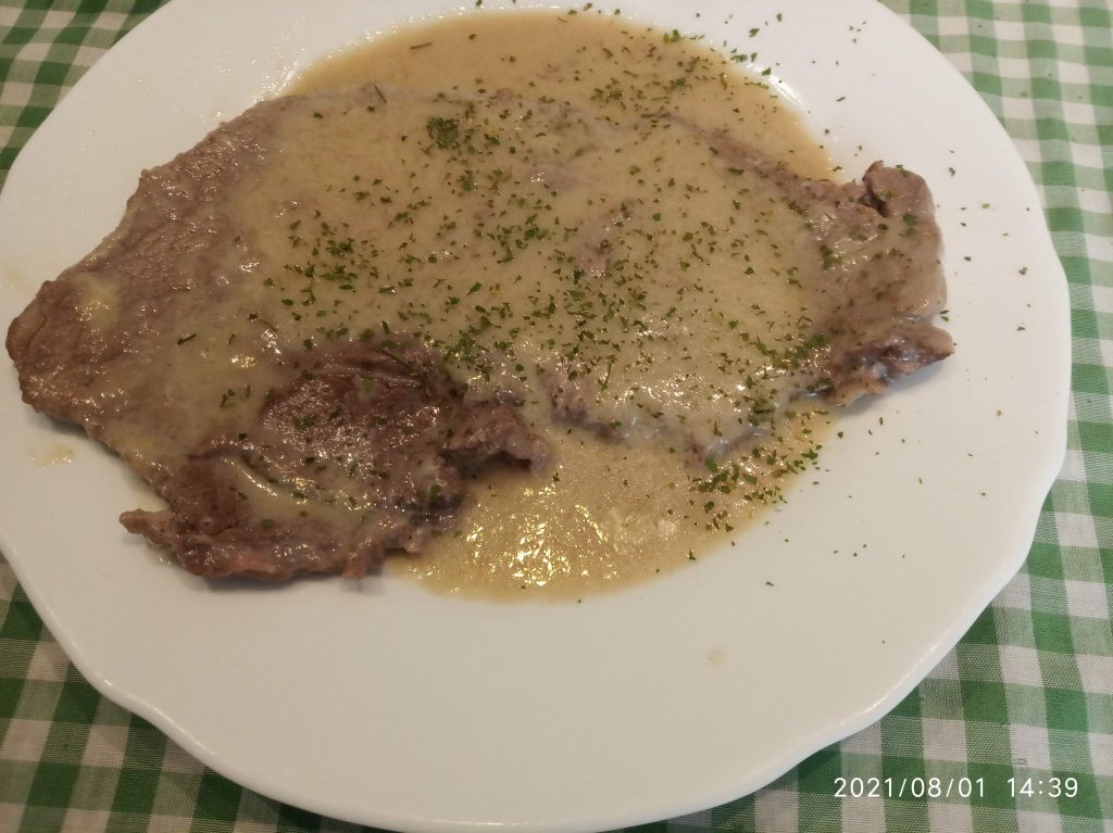 Filetes de ternera con salsa al Roquefort – exprés