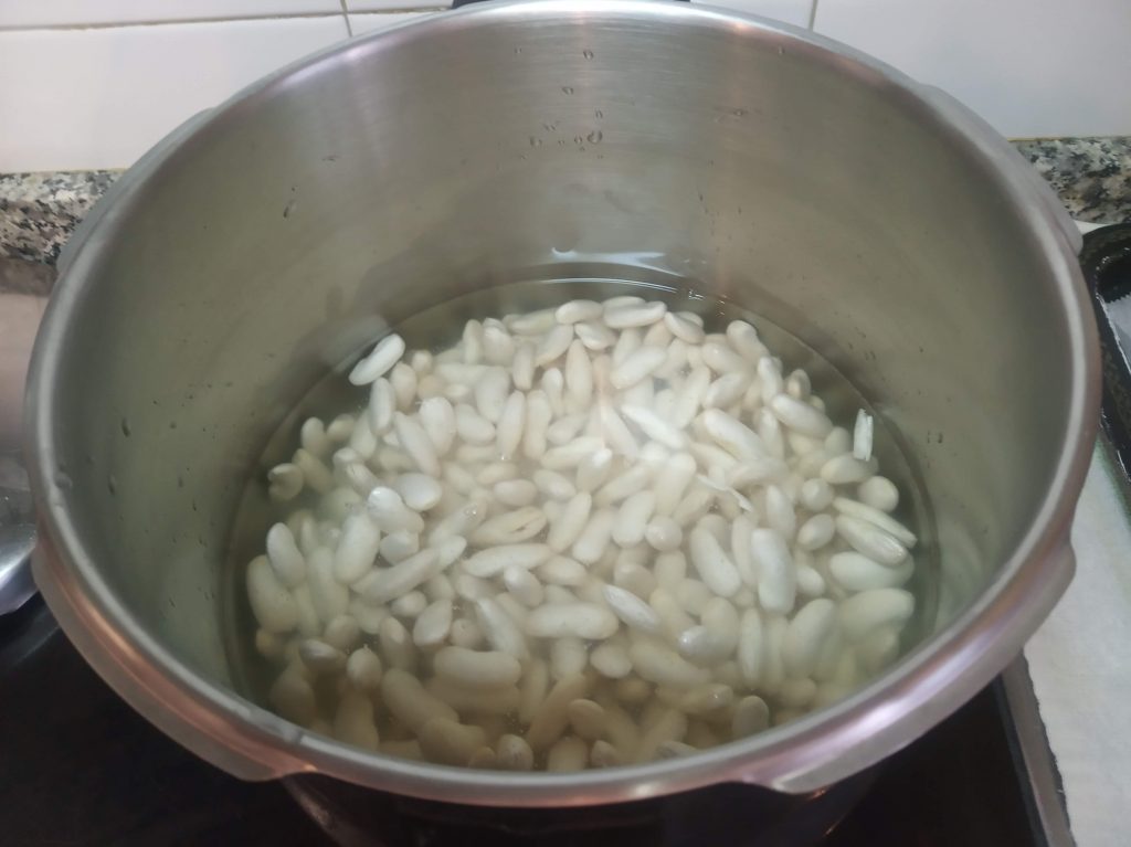 Fabadas asturianas en olla exprés