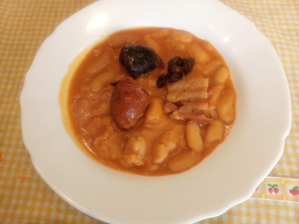 Fabadas asturianas en olla exprés